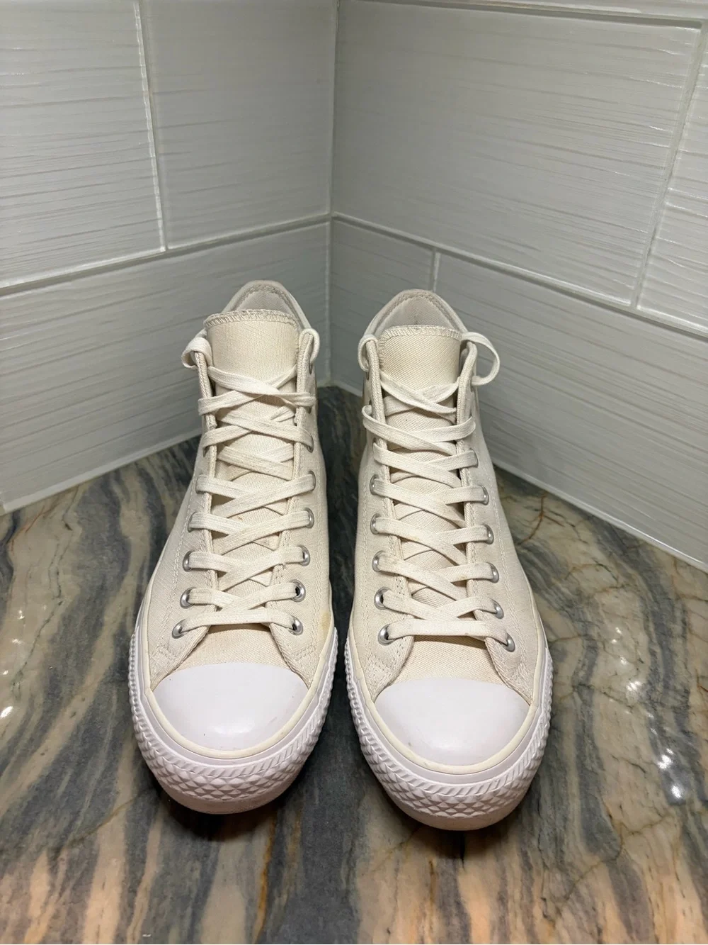 Converse Chuck Taylor All Star Men 9.5 WMS 11.5  Cream High Top Canvas Sneakers